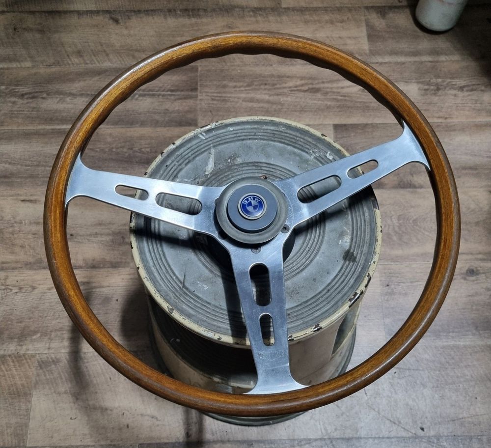 BMW Perdhaus Holzlenkrad