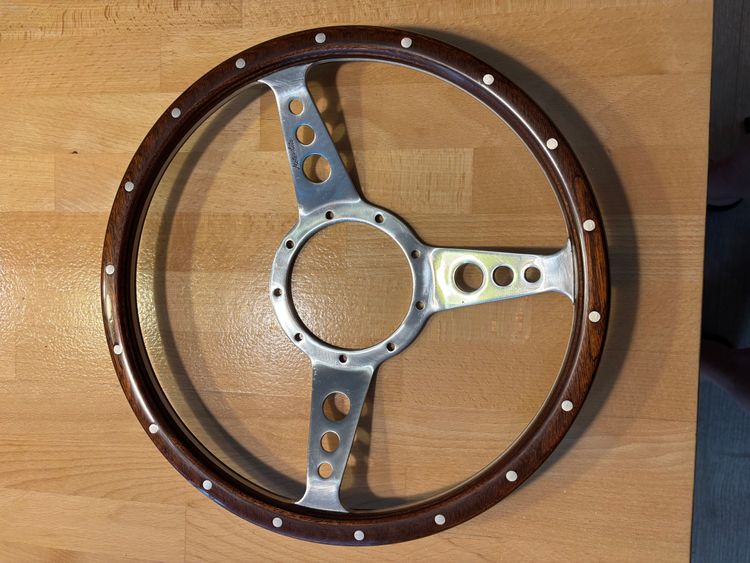 Moto-Lita Holzlenkrad für MGB